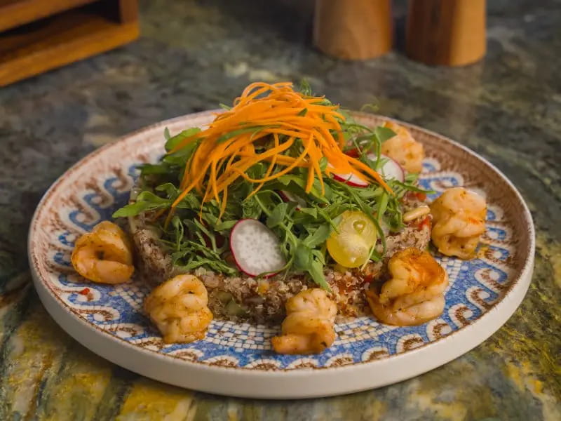 Quinoa Salad with Pan-Fried Shrimps