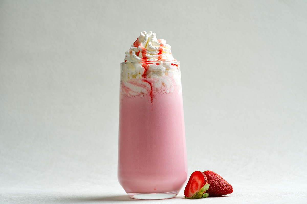 Strawberry & White Chocolate Shake